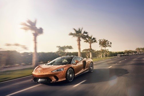 McLaren GT en acción